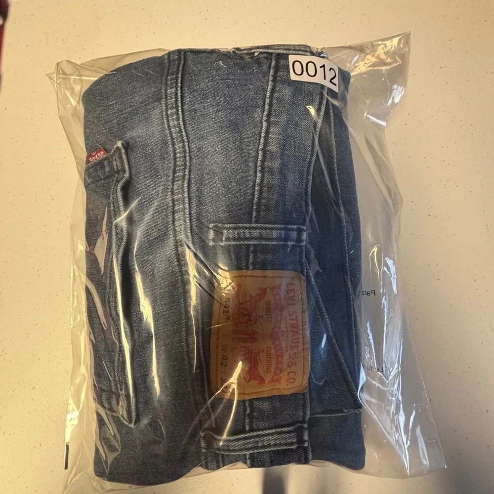 Levi's 541 Athletic Taper Jeans Mens 42x32 (41x30 ACTUAL) Blue Stretch Med. Wash